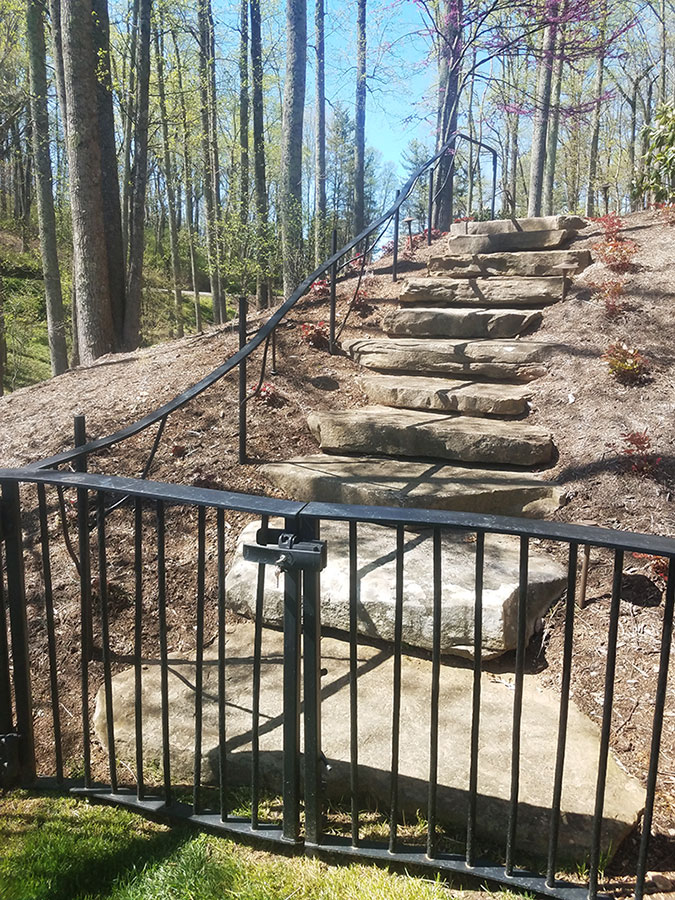 Elk Mountain Contoured Metal Fence and Handrail